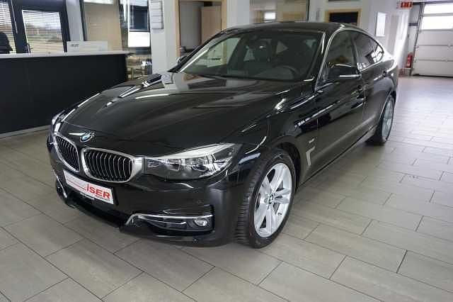 Gebraucht BMW 320 Luxury Line 190 PS (139 kW) 2018 Schwarz metallic Limousine