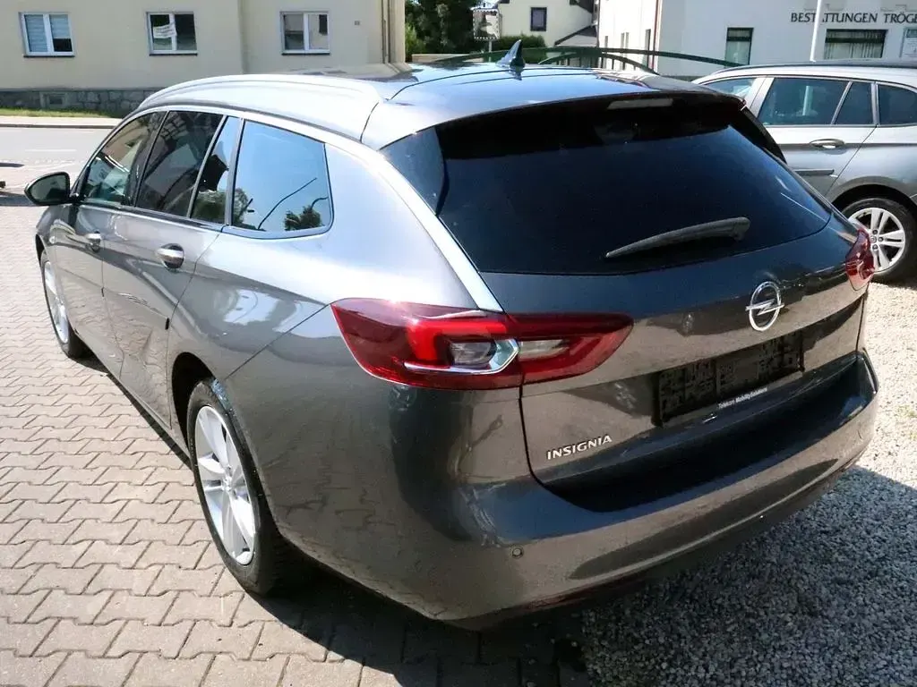 Gebraucht Opel Insignia 122 PS (89 kW) 2022 Grau Limousine