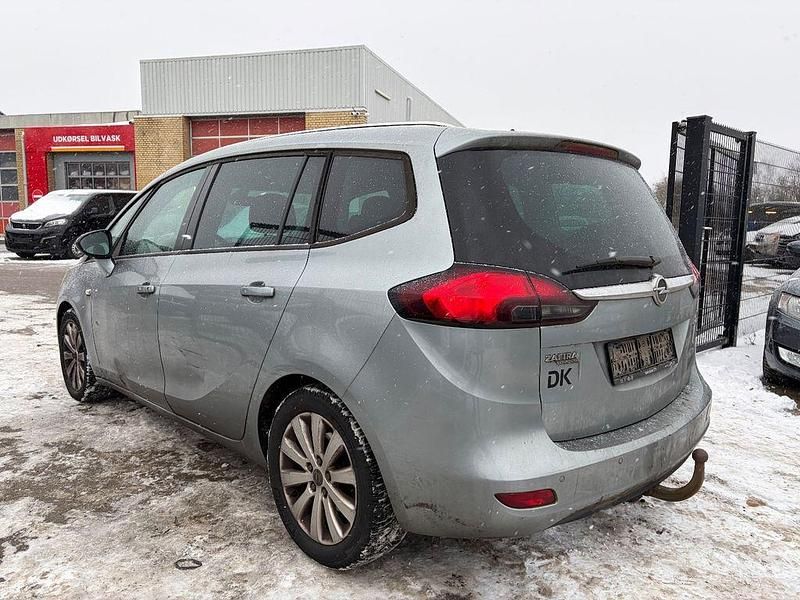 Gebraucht Opel Zafira Tourer 140 PS (102 kW) 2012 Grau Van / Kleinbus