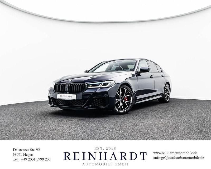 Carbonschwarz metallic Gebraucht 2021 BMW M550 Performance Limousine | 51.045 € (Guter Preis) - Bild 1/3