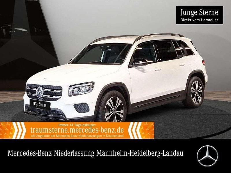 Polarweiß Gebraucht 2022 Mercedes GLB200 Progressive SUV | 34.590 € (Guter Preis) - Bild 1/3