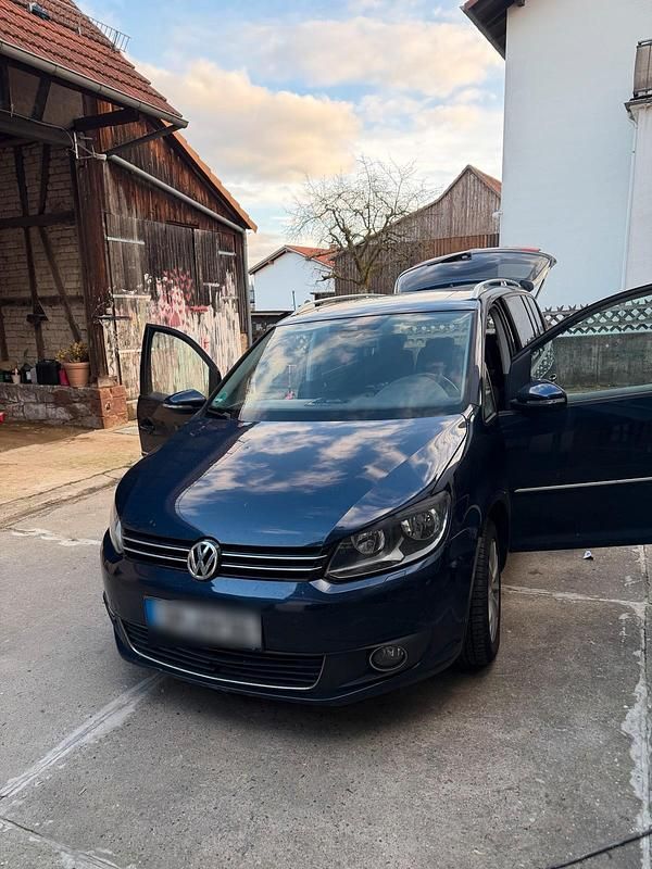 Gebraucht VW Touran 130 PS (95 kW) 2012 Blau Van / Kleinbus