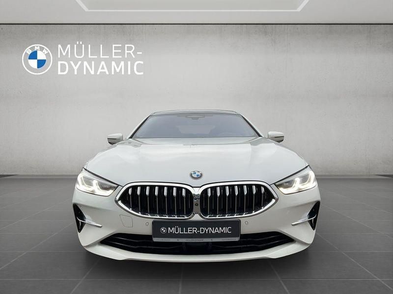 Gebraucht BMW 840 Efficient Dynamics 340 PS (250 kW) 2022 Mineralweiß Coupé