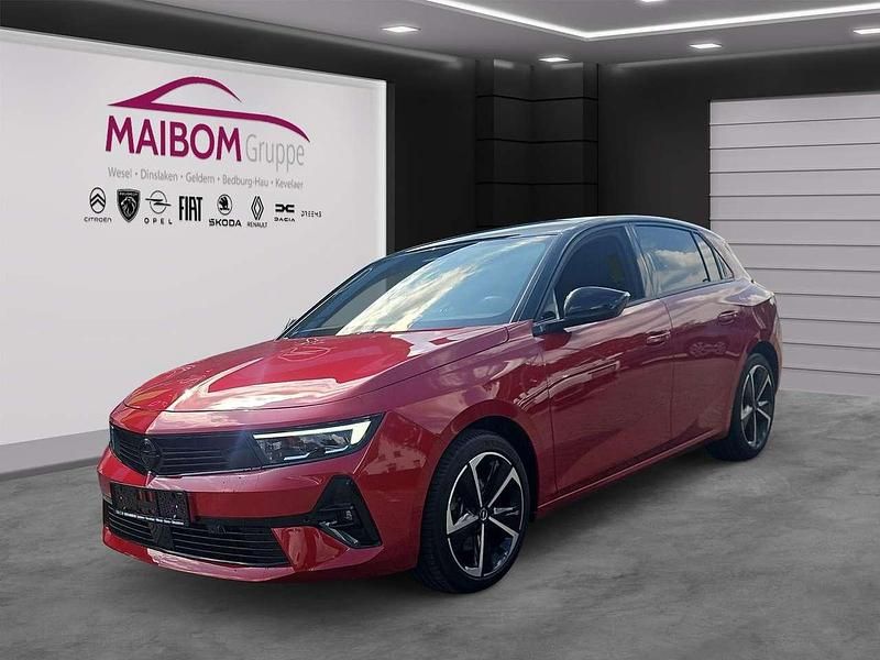 Peperoncino red Gebraucht 2024 Opel Astra Limousine | 26.470 € - Bild 1/4