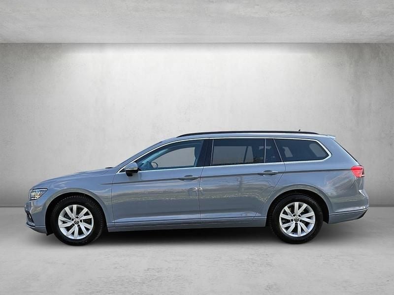 Gebraucht VW Passat Business 150 PS (110 kW) 2023 Grau Kombi