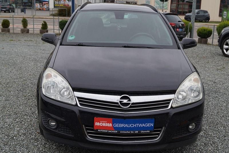 Schwarz Gebraucht 2009 Opel Astra Edition Kombi | 3.790 € (Teuer) - Bild 1/4
