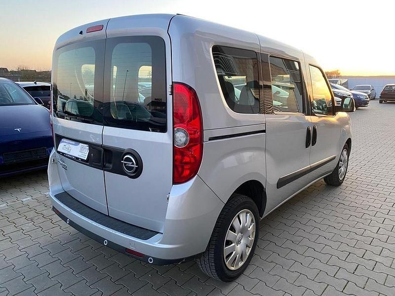 Second-hand Opel Combo Selection 120 CP (88 kW) 2017 Gri Monovolum
