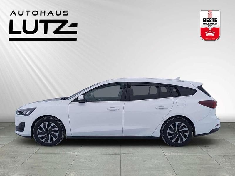 Gebraucht Ford Focus Titanium 155 PS (114 kW) 2025 Frostweiß Kombi