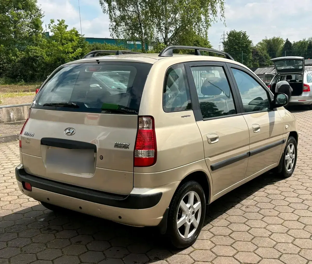 Gebraucht Hyundai Matrix 103 PS (75 kW) 2008 Gold Van / Kleinbus