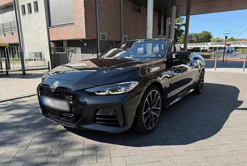 Schwarz Gebraucht 2022 BMW M440 M Sport Limousine | 50.200 € (Fairer Preis) - Bild 1/4