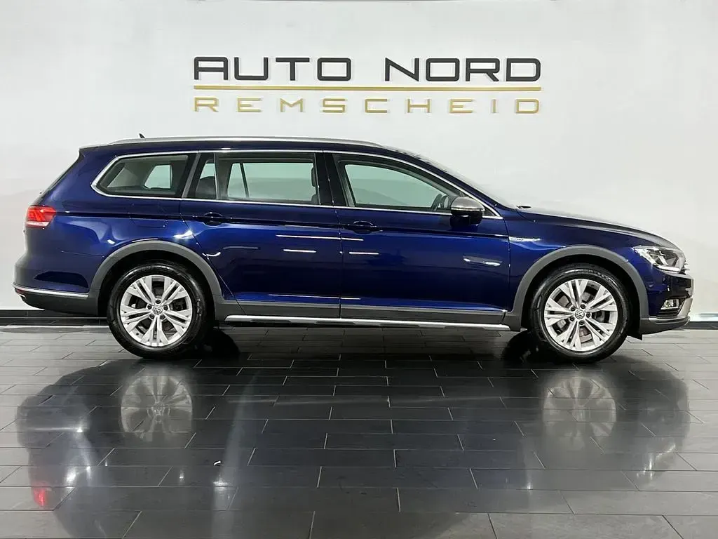 Gebraucht VW Passat Alltrack 190 PS (139 kW) 2019 Blau Kombi