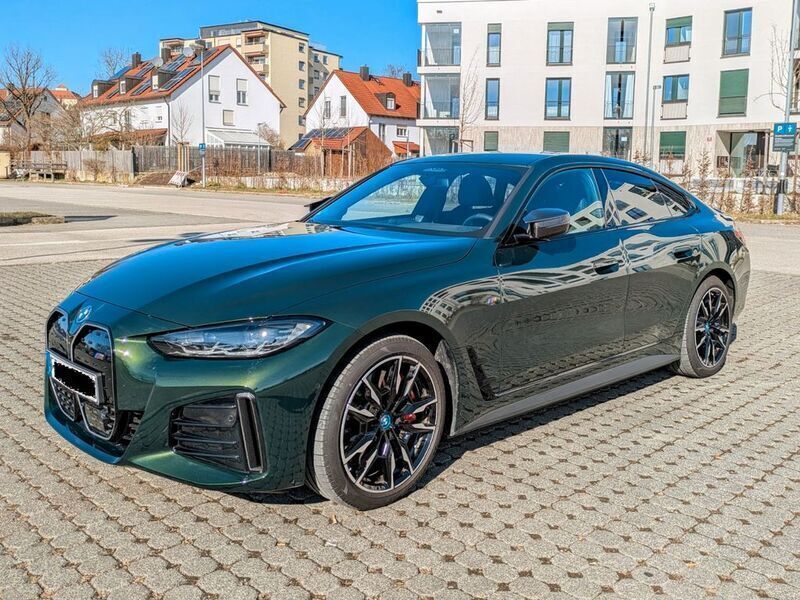 Grün Gebraucht 2023 BMW i4 M Sport Limousine | 54.900 € (Fairer Preis) - Bild 1/4