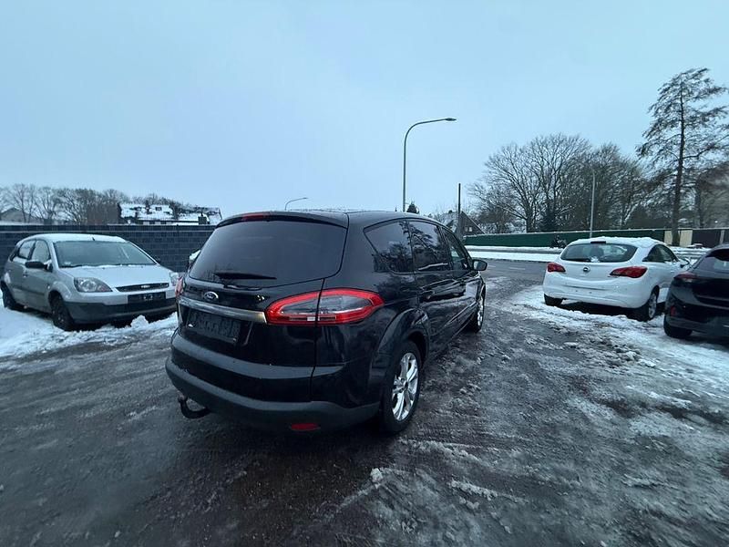 Gebraucht Ford S-MAX Trend 145 PS (106 kW) 2011 Schwarz Van / Kleinbus