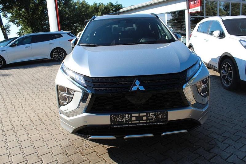 Gebraucht Mitsubishi Eclipse Cross Top 188 PS (138 kW) 2022 Silber SUV