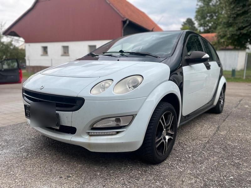 Weiß Gebraucht 2006 Smart ForFour Kleinwagen | 750 € (Guter Preis) - Bild 1/4