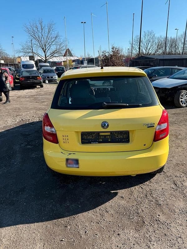 Gebraucht Skoda Fabia 2008 Gelb Kleinwagen