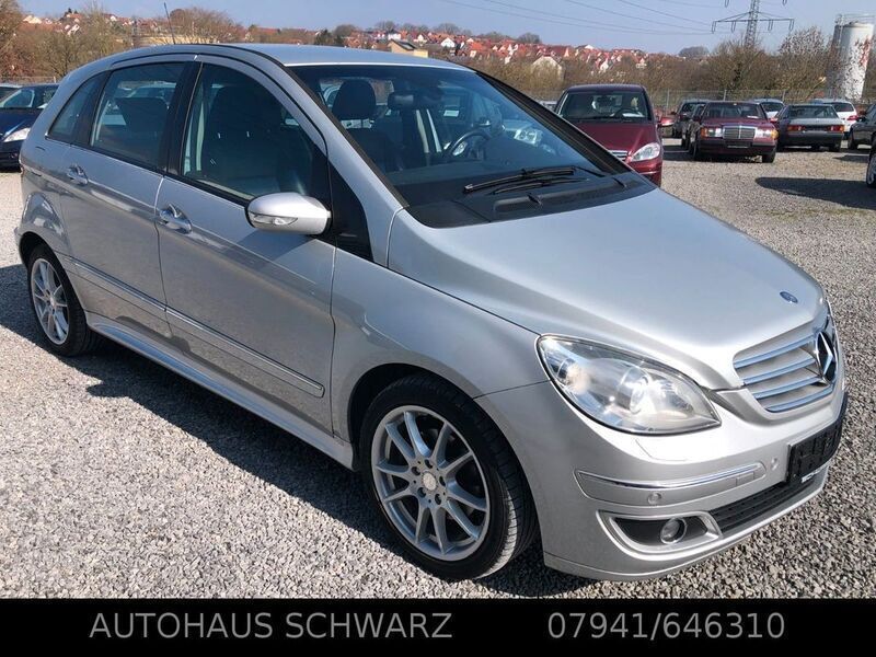 Gebraucht Mercedes B200 140 PS (102 kW) 2006 Silber Van / Kleinbus