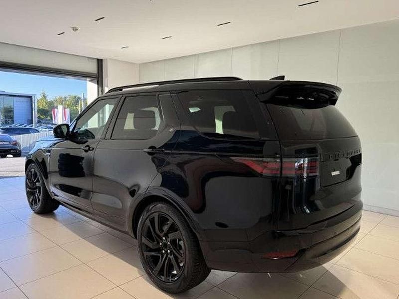 Neu Land Rover Discovery 5 SE Dynamic 249 PS (183 kW) 2025 Santorini black SUV