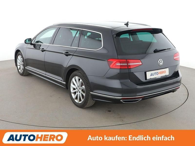 Gebraucht VW Passat Highline 150 PS (110 kW) 2019 Grau Kombi