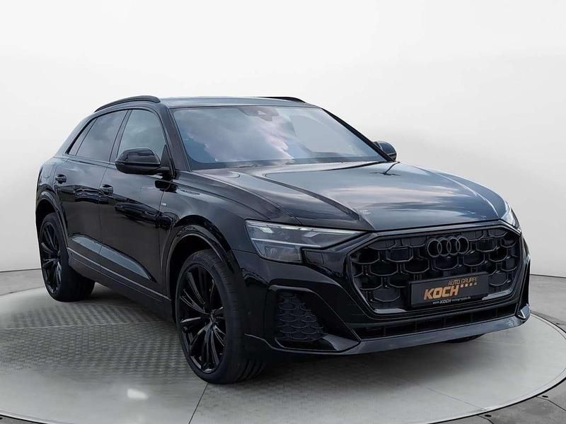 Neu Audi Q8 Sport 331 PS (243 kW) 2025 Mythosschwarz metallic SUV