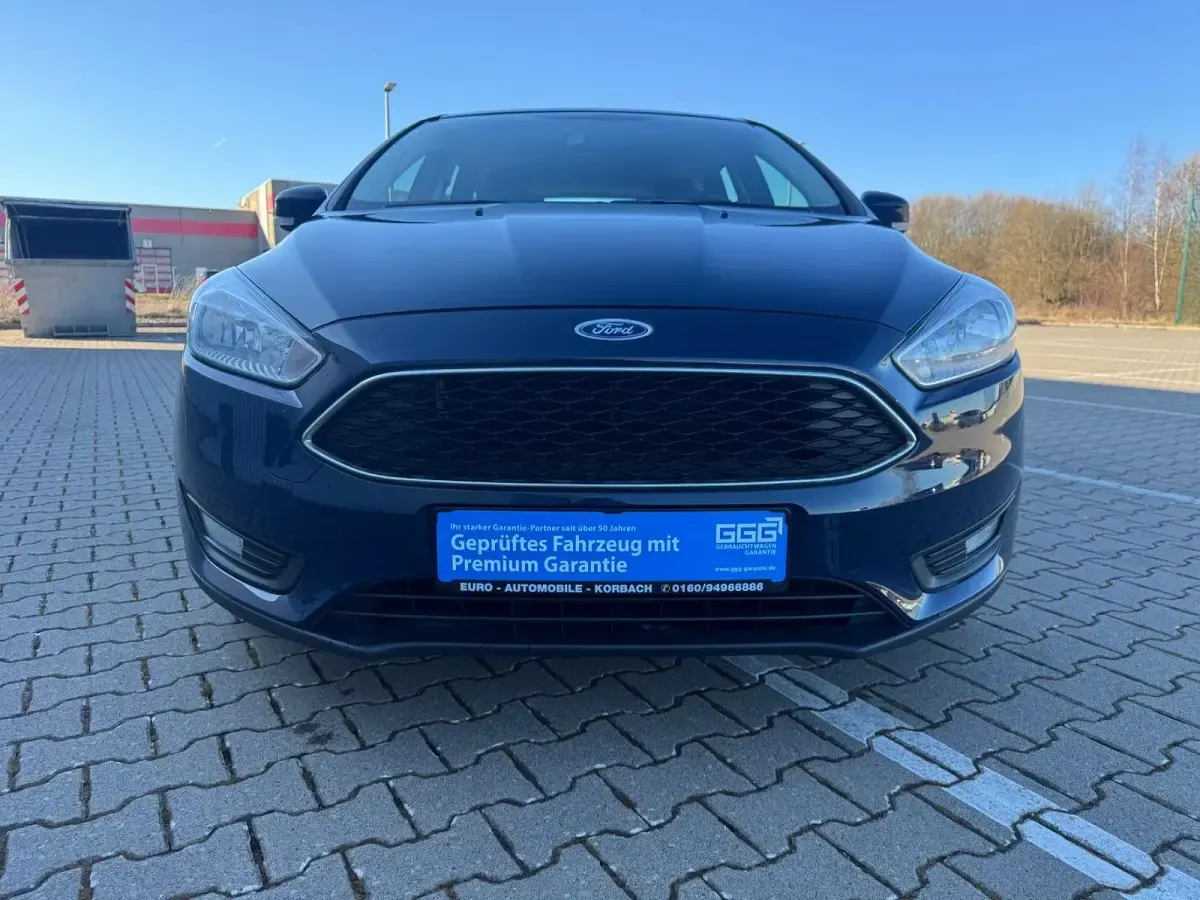 Gebraucht Ford Focus Trend 105 PS (77 kW) 2017 Blau Kombi