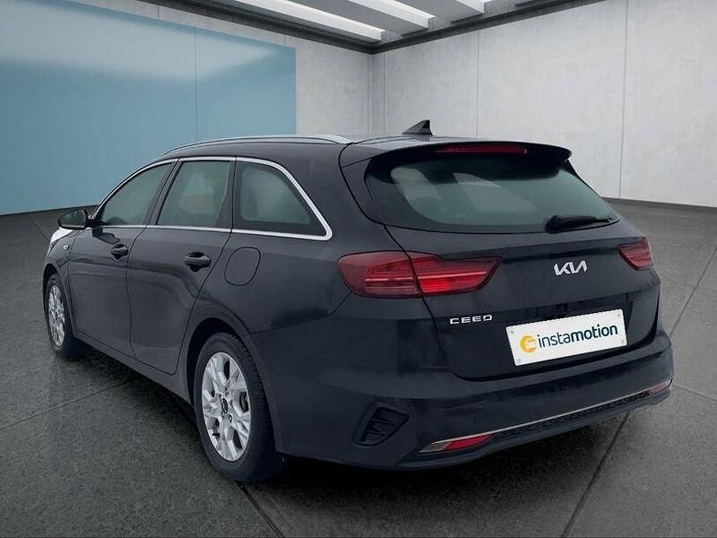 Usado Kia Ceed 2024 Preto Citadino