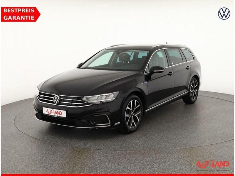 Gebraucht VW Passat 218 PS (160 kW) 2021 Deep black perleffect (metallic) Kombi