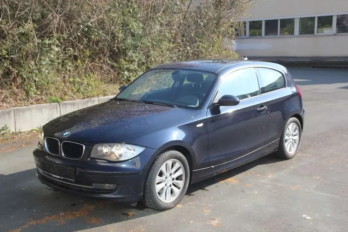 Gebraucht BMW 118 143 PS (105 kW) 2009 Monacoblau metallic Kleinwagen