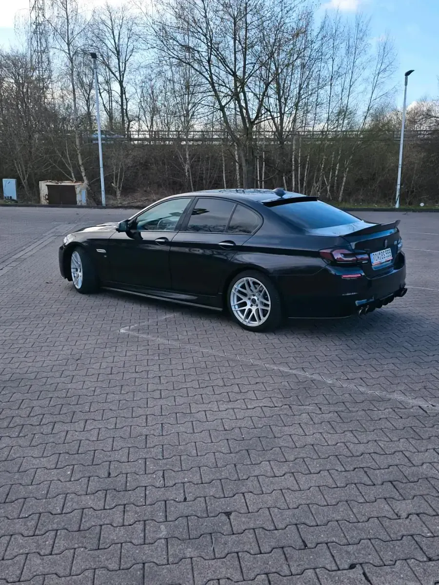 Gebraucht BMW 520 190 PS (139 kW) 2017 Schwarz Limousine