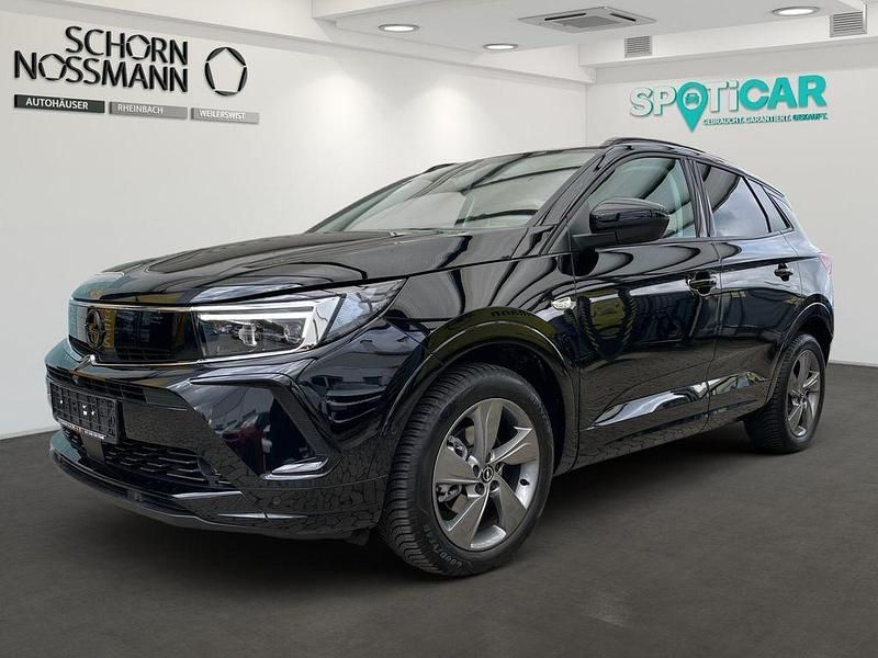 Lackierung schwarz perla nera Gebraucht 2024 Opel Grandland X SUV | 26.990 € (Etwas zu teuer) - Bild 1/4