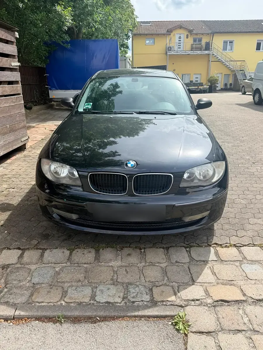 Gebraucht BMW 118 143 PS (105 kW) 2007 Schwarz Kleinwagen
