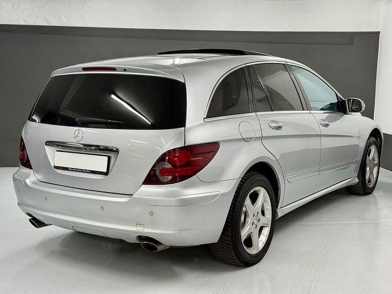 Gebraucht Mercedes R320 224 PS (164 kW) 2006 Silber Van / Kleinbus