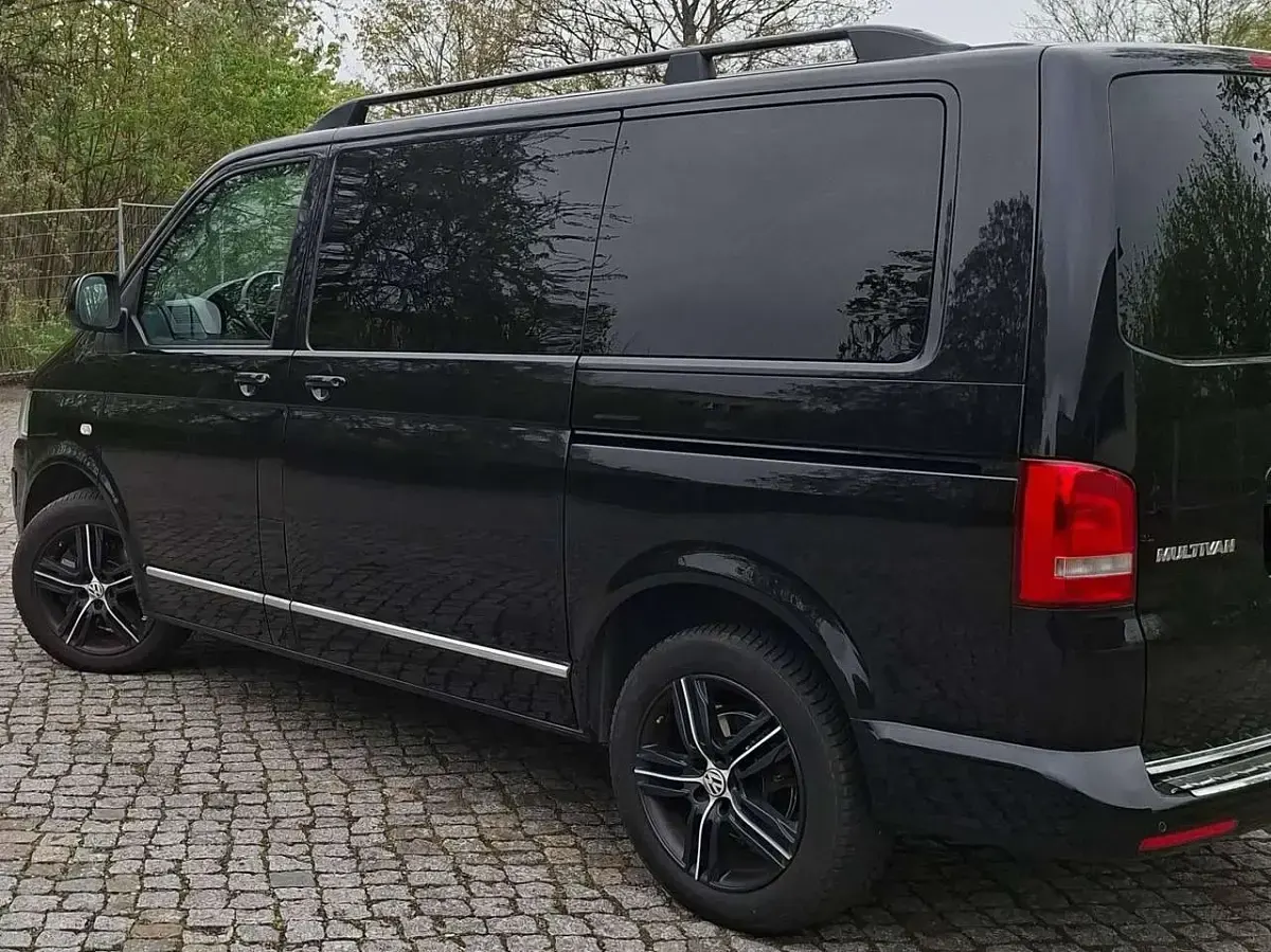 Gebraucht VW Multivan Highline 179 PS (131 kW) 2014 Schwarz Van / Kleinbus