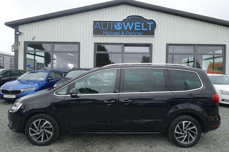 Schwarz Gebraucht 2017 VW Sharan Van / Kleinbus | 12.880 € (Fairer Preis) - Bild 1/4