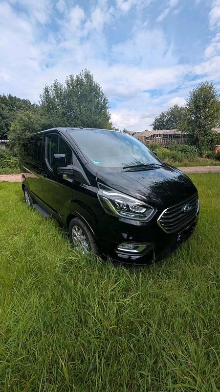 Gebraucht Ford Tourneo Titanium X 171 PS (125 kW) 2019 Schwarz Van / Kleinbus