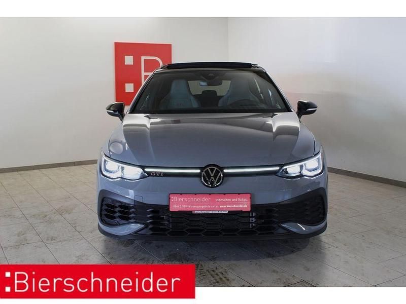 Gebraucht VW Golf VIII Style 300 PS (220 kW) 2024 Grau Limousine