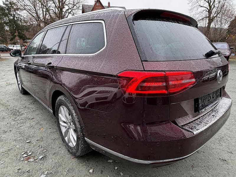 Gebraucht VW Passat Highline 150 PS (110 kW) 2015 Rot Kombi