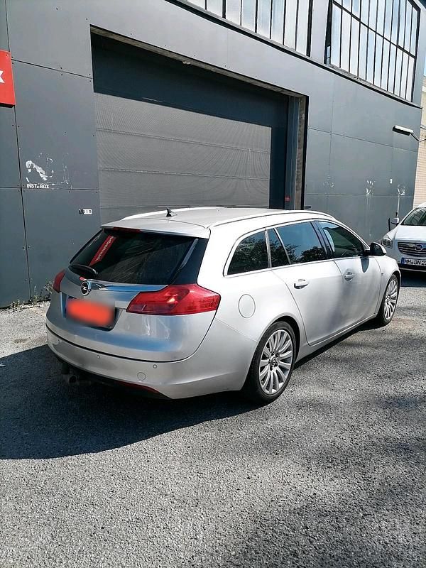 Gebraucht Opel Insignia 160 PS (117 kW) 2009 Silber Kombi