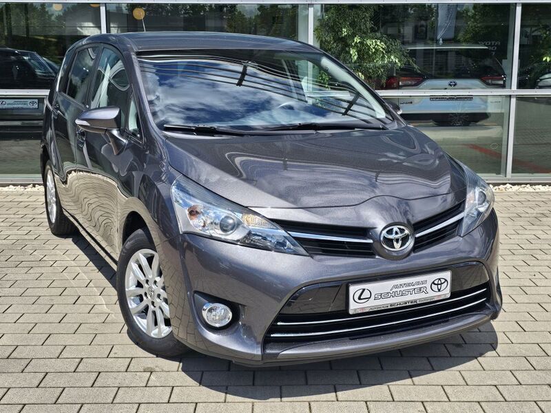 Dunkel grau metallic Gebraucht 2016 Toyota Verso Edition-S Van / Kleinbus | 13.750 € (Fairer Preis) - Bild 1/4
