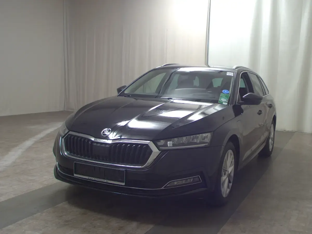 Gebraucht Skoda Octavia Style 204 PS (150 kW) 2022 Schwarz Kombi