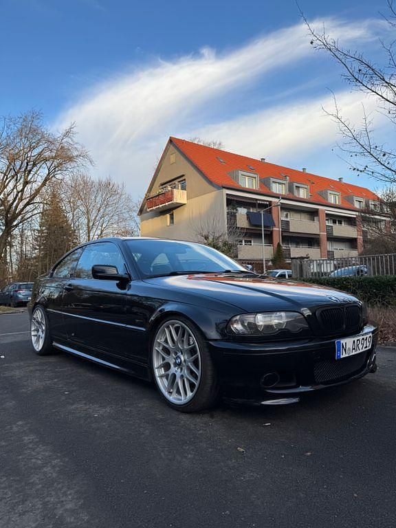 Gebraucht BMW 325 M Sport 192 PS (141 kW) 2002 Schwarz Coupé