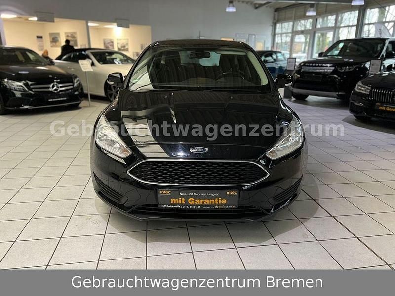 Gebraucht Ford Focus Business Edition 125 PS (91 kW) 2017 Schwarz Limousine