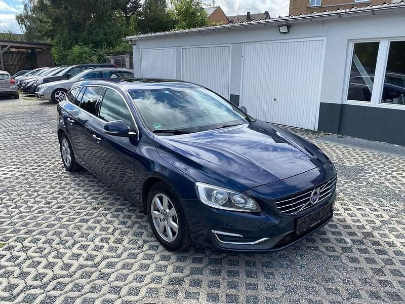 Blau Gebraucht 2013 Volvo V60 Summum Kombi | 4.800 € (Guter Preis) - Bild 1/4