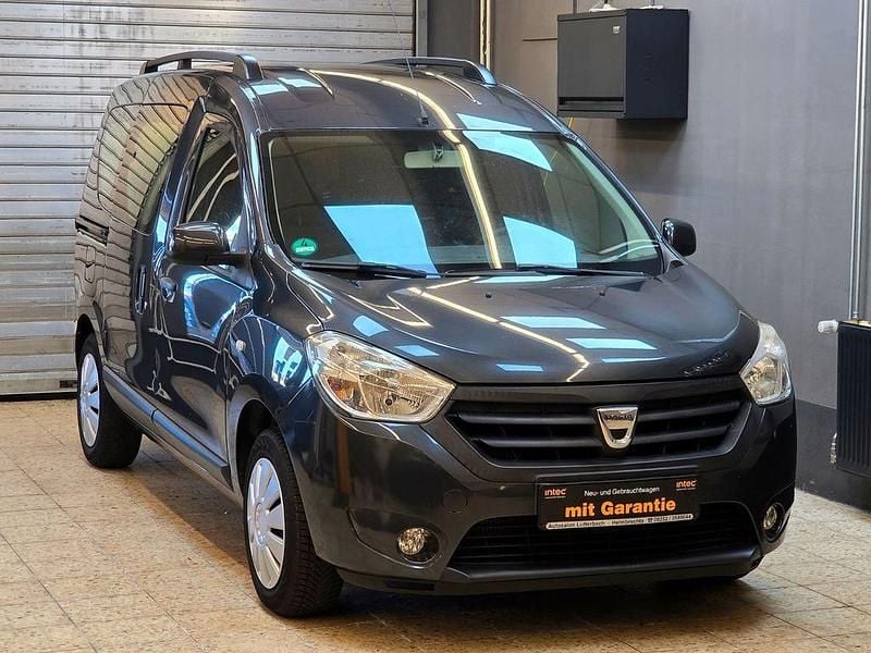 Grau Gebraucht 2016 Dacia Dokker Lauréate Limousine | 7.898 € (Superpreis) - Bild 1/4