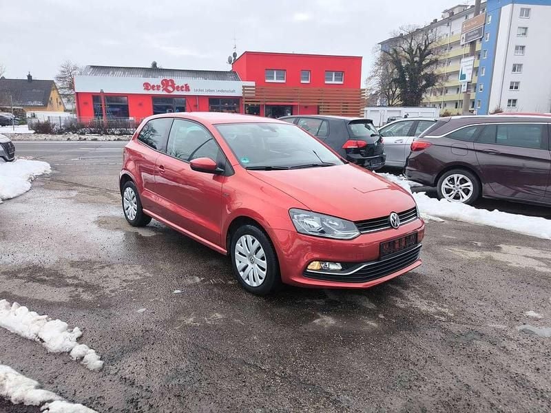 Gebraucht VW Polo LOUNGE 75 PS (55 kW) 2015 Sunset red metallic Kleinwagen