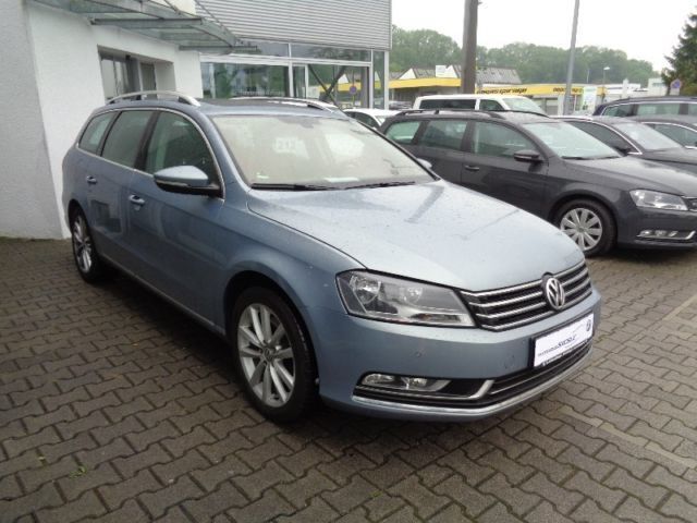 Gebraucht VW Passat Highline 140 PS (102 kW) 2013 Grau metallic Kombi