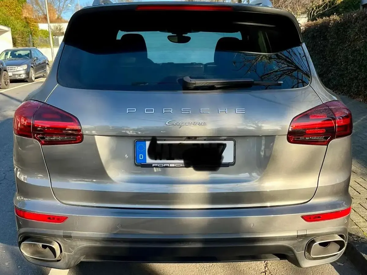 Gebraucht Porsche Cayenne 262 PS (192 kW) 2016 Grau SUV