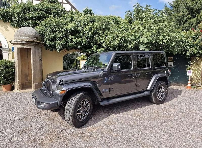 Grau Gebraucht 2021 Jeep Wrangler 80th Anniversary SUV | 54.000 € (Teuer) - Bild 1/4
