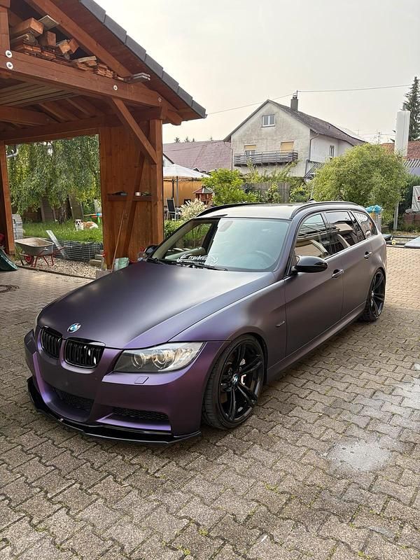 Schwarz Gebraucht 2007 BMW 335 M Sport Kombi | 12.999 € (Fairer Preis) - Bild 1/4