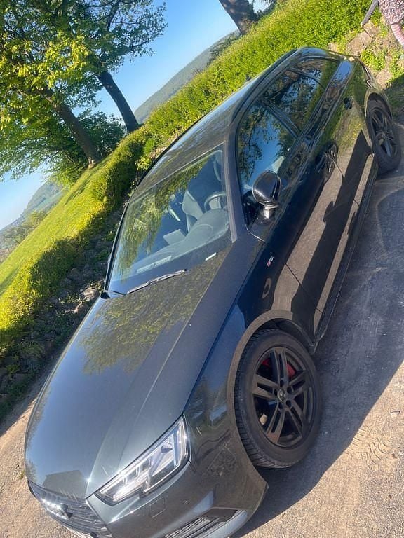 Gebraucht Audi A4 Sport 272 PS (200 kW) 2018 Grau Kombi